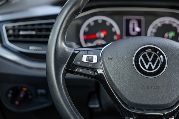 Volkswagen Polo 1.0 TSI Highline / NL-Auto / DAB / Climate Control / Cruise / 158dkm NAP