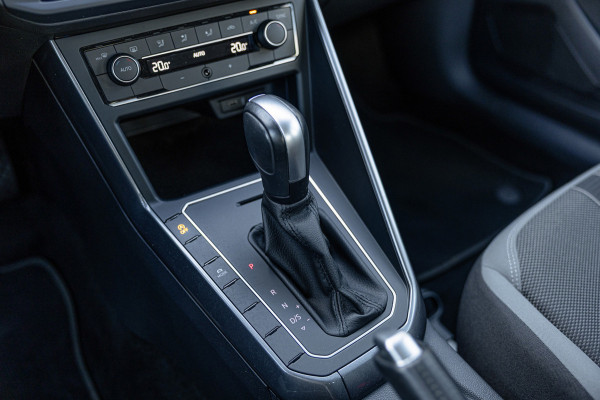 Volkswagen Polo 1.0 TSI Highline / NL-Auto / DAB / Climate Control / Cruise / 158dkm NAP
