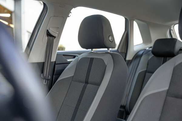 Volkswagen Polo 1.0 TSI Highline / NL-Auto / DAB / Climate Control / Cruise / 158dkm NAP