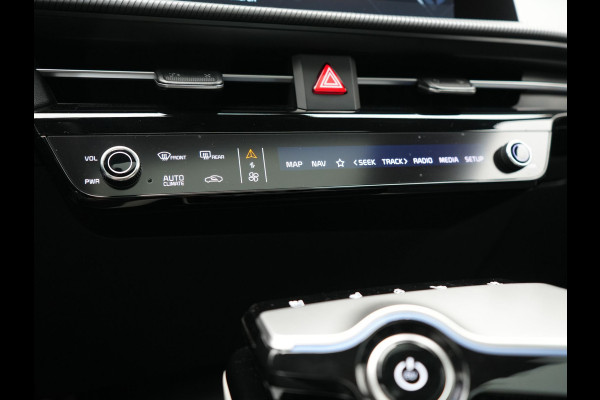 Kia Ev6 GT-Line 77.4 kWh 229pk Dealer O.H. | Panodak | Adaptive Cruise | Head Up | Meridian Audio | 360 Camera | Alcantara Sportstoelen Memory & Ventilatie | Keyless | BLIS | Stoelen & Stuur Verwarmd | Apple Carplay | Navigatie | DAB