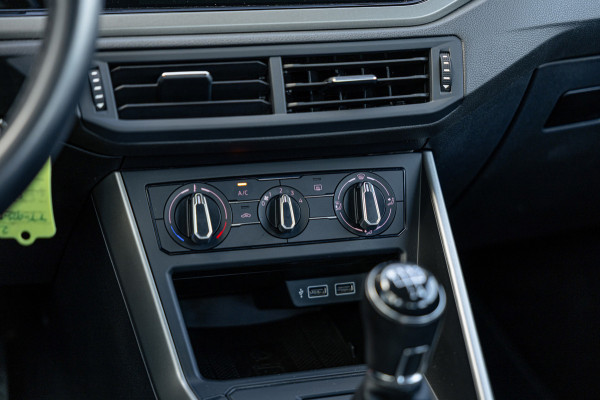 Volkswagen Polo 1.0 TSI Comfortline / Navigatie / Carplay / Adaptieve Cruise / Airco / 5-Deurs