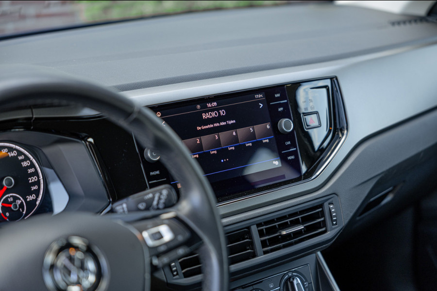 Volkswagen Polo 1.0 TSI Comfortline / Navigatie / Carplay / Adaptieve Cruise / Airco / 5-Deurs
