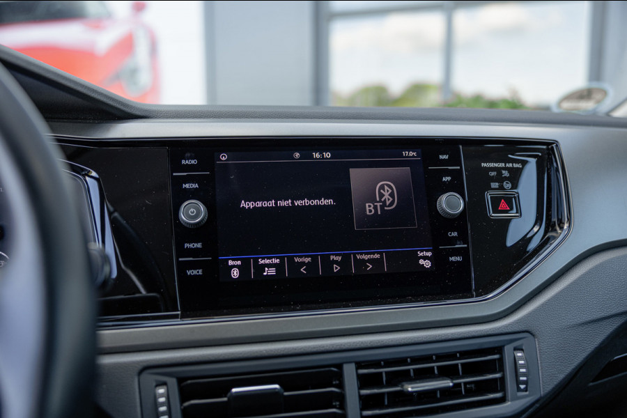 Volkswagen Polo 1.0 TSI Comfortline / Navigatie / Carplay / Adaptieve Cruise / Airco / 5-Deurs