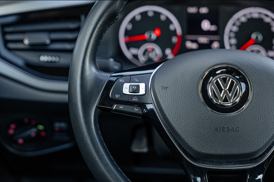 Volkswagen Polo 1.0 TSI Comfortline / Navigatie / Carplay / Adaptieve Cruise / Airco / 5-Deurs