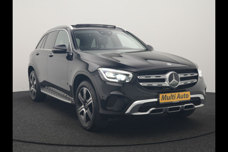 Mercedes-Benz GLC 300e 4MATIC Business Solution Luxury PHEV 320pk Dealer O.H. | SOH 88,1% | Panodak | Adaptive Cruise | Head Up | 360 Camera | Lederen Comfortstoelen Memory & Massage | Keyless | BLIS | Apple Carplay | Stoelverwarming | Virtual | Navigatie | DAB | Plug