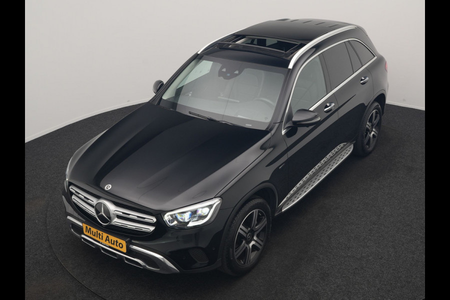 Mercedes-Benz GLC 300e 4MATIC Business Solution Luxury PHEV 320pk Dealer O.H. | SOH 88,1% | Panodak | Adaptive Cruise | Head Up | 360 Camera | Lederen Comfortstoelen Memory & Massage | Keyless | BLIS | Apple Carplay | Stoelverwarming | Virtual | Navigatie | DAB | Plug