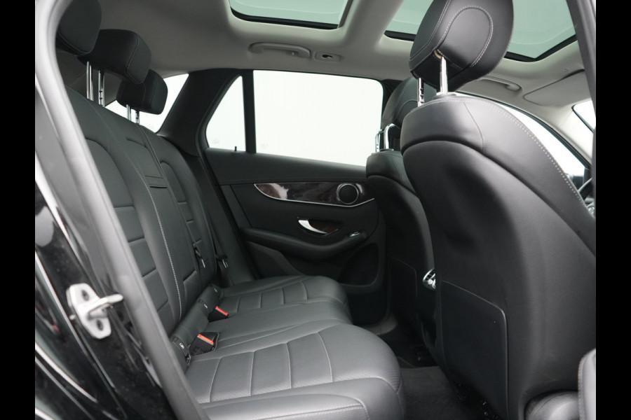 Mercedes-Benz GLC 300e 4MATIC Business Solution Luxury PHEV 320pk Dealer O.H. | SOH 88,1% | Panodak | Adaptive Cruise | Head Up | 360 Camera | Lederen Comfortstoelen Memory & Massage | Keyless | BLIS | Apple Carplay | Stoelverwarming | Virtual | Navigatie | DAB | Plug