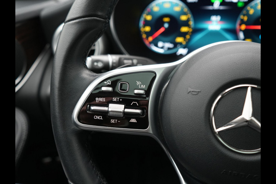 Mercedes-Benz GLC 300e 4MATIC Business Solution Luxury PHEV 320pk Dealer O.H. | SOH 88,1% | Panodak | Adaptive Cruise | Head Up | 360 Camera | Lederen Comfortstoelen Memory & Massage | Keyless | BLIS | Apple Carplay | Stoelverwarming | Virtual | Navigatie | DAB | Plug