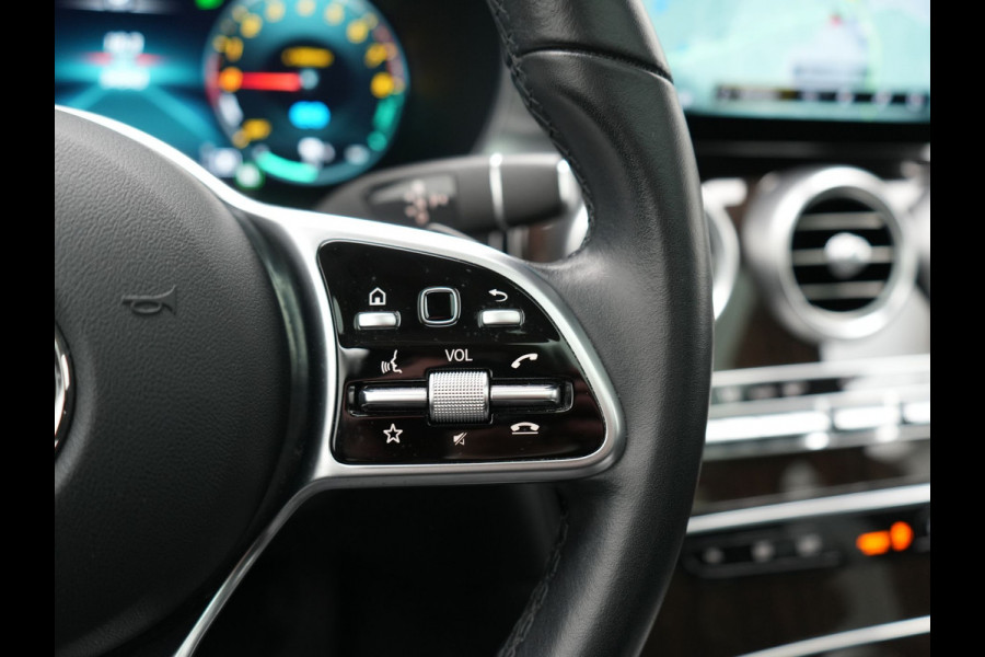 Mercedes-Benz GLC 300e 4MATIC Business Solution Luxury PHEV 320pk Dealer O.H. | SOH 88,1% | Panodak | Adaptive Cruise | Head Up | 360 Camera | Lederen Comfortstoelen Memory & Massage | Keyless | BLIS | Apple Carplay | Stoelverwarming | Virtual | Navigatie | DAB | Plug