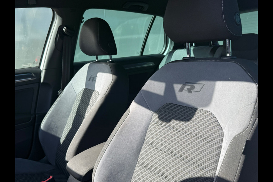 Volkswagen Golf 1.5 TSI DSG 150PK Highline R-Line