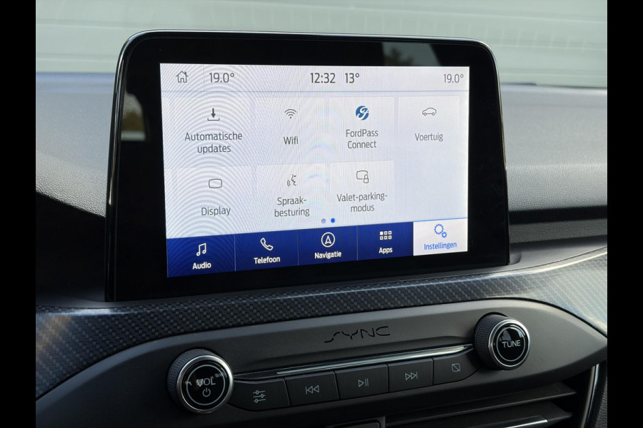 Ford FOCUS Wagon 1.0 EcoBoost ST Line Business ✓2e Eigenaar✓Navi✓Camera✓Carplay✓Afn.Trekhaak✓125pk✓Keyless✓Stoelverw✓Stuurverw✓6 Bak✓Dealer Onderhouden✓17'' Lm velgen✓Pdc V+A✓N.A.P✓Apk tot 02-2027