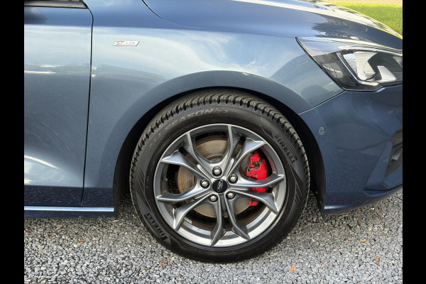 Ford FOCUS Wagon 1.0 EcoBoost ST Line Business ✓2e Eigenaar✓Navi✓Camera✓Carplay✓Afn.Trekhaak✓125pk✓Keyless✓Stoelverw✓Stuurverw✓6 Bak✓Dealer Onderhouden✓17'' Lm velgen✓Pdc V+A✓N.A.P✓Apk tot 02-2027