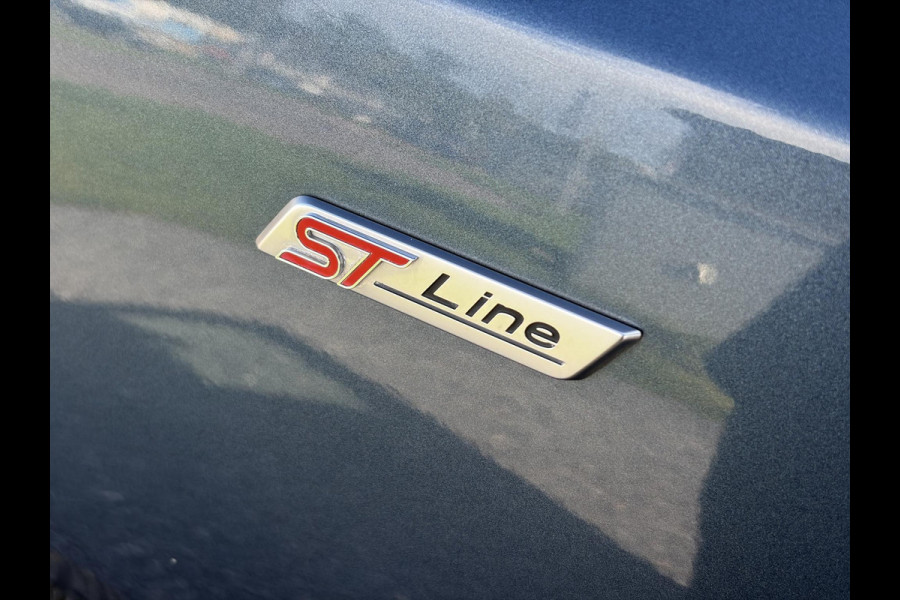 Ford FOCUS Wagon 1.0 EcoBoost ST Line Business ✓2e Eigenaar✓Navi✓Camera✓Carplay✓Afn.Trekhaak✓125pk✓Keyless✓Stoelverw✓Stuurverw✓6 Bak✓Dealer Onderhouden✓17'' Lm velgen✓Pdc V+A✓N.A.P✓Apk tot 02-2027