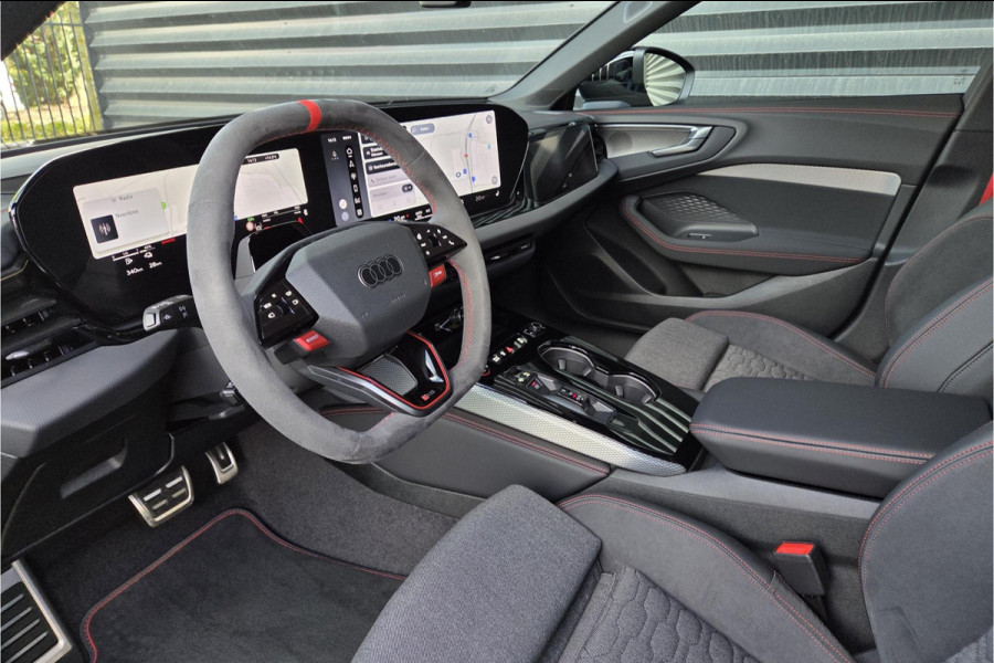 Audi RS5 Avant e-hybrid quattro - Direct leverbaar - Pano - Sportuitlaat