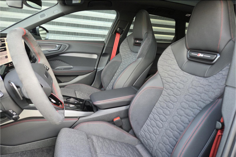 Audi RS5 Avant e-hybrid quattro - Direct leverbaar - Pano - Sportuitlaat