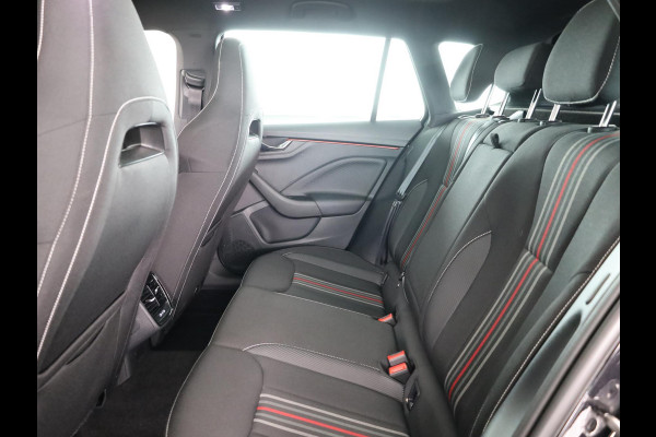 Škoda Kamiq 1.0 TSI Monte Carlo 115pk DSG-7 | 18 inch | Blind Spot | Stoeverwarming | Adaptive Cruise | Panoramadak | Sportstoelen |