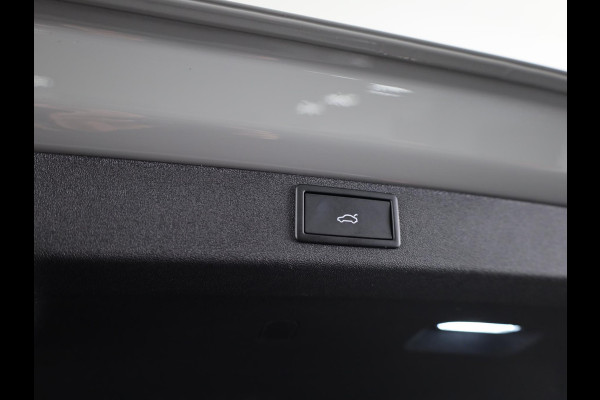Škoda Enyaq 60 Sportline 204pk | Panoramadak | Elektrische stoel memory | Blind spot | Adaptive Cruise Control