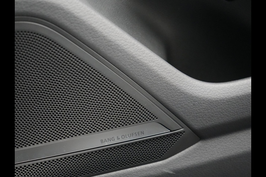 Audi A6 Avant 50 TFSI e quattro PHEV 300pk Dealer O.H | Head Up | Bang & Olufsen Audio | Cruise Control | Sportstoelen Verwarmd | Apple Carplay | Navigatie | Virtual | DAB | 18"L.M |