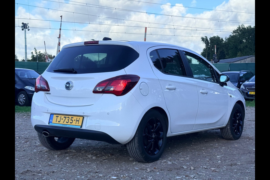 Opel Corsa 1.4 Black Edition/ NAVI/ DAB/ CRUISE