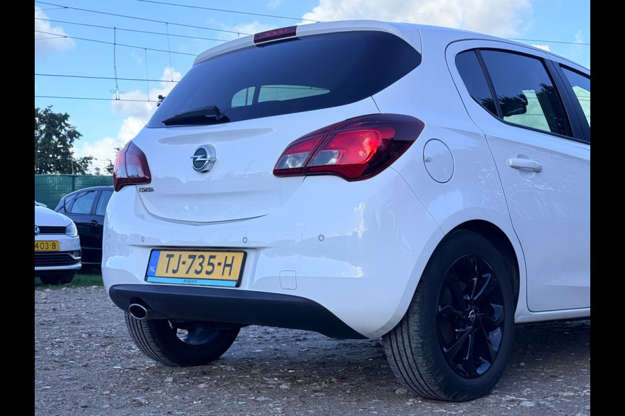 Opel Corsa 1.4 Black Edition/ NAVI/ DAB/ CRUISE