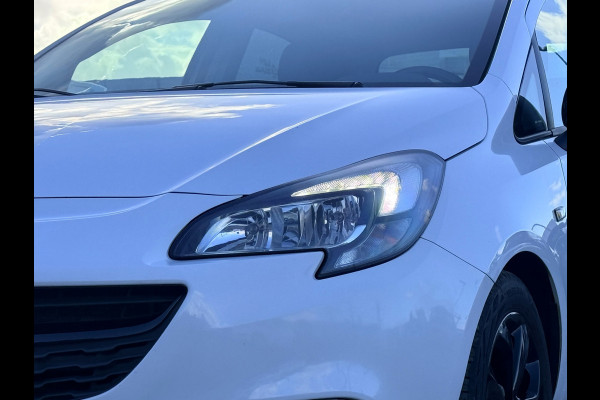 Opel Corsa 1.4 Black Edition/ NAVI/ DAB/ CRUISE