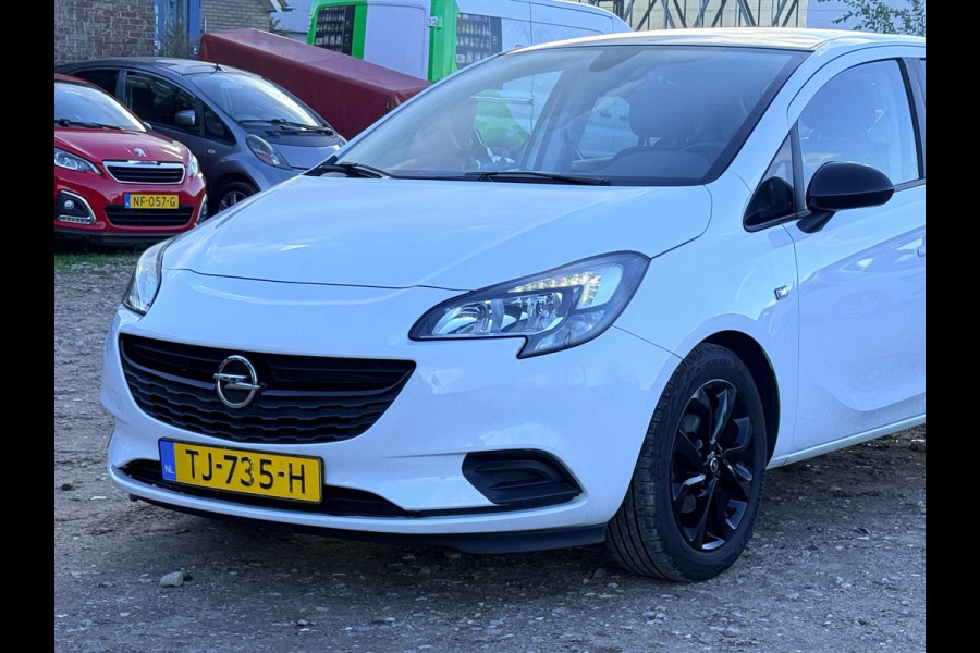 Opel Corsa 1.4 Black Edition/ NAVI/ DAB/ CRUISE