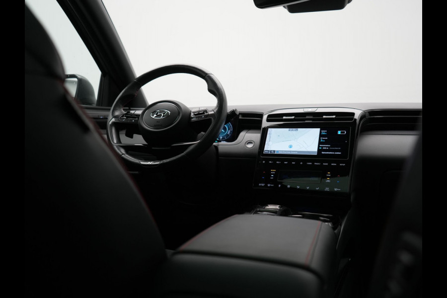 Hyundai Tucson 1.6 T-GDI PHEV N Line Sky 4WD 265pk Dealer O.H. | SOH 97,2% | Panodak | Adaptive Cruise | 360 Camera | Alcantara Sportstoelen Memory & Ventilatie | Keyless | BLIS | Stoelen & Stuur Verwarmd | Apple Carplay | Navigatie | DAB | Plug In Hybri