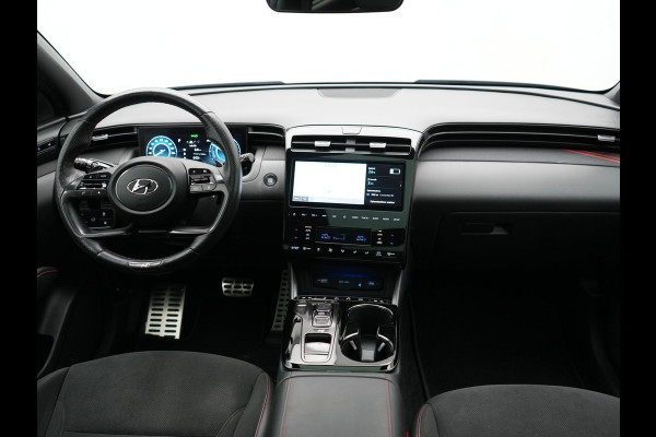 Hyundai Tucson 1.6 T-GDI PHEV N Line Sky 4WD 265pk Dealer O.H. | SOH 97,2% | Panodak | Adaptive Cruise | 360 Camera | Alcantara Sportstoelen Memory & Ventilatie | Keyless | BLIS | Stoelen & Stuur Verwarmd | Apple Carplay | Navigatie | DAB | Plug In Hybri