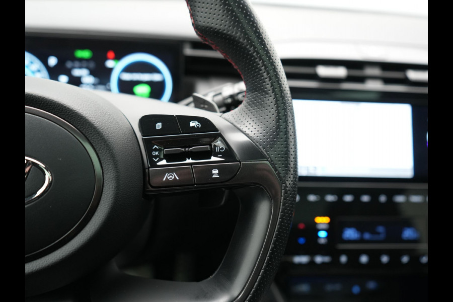 Hyundai Tucson 1.6 T-GDI PHEV N Line Sky 4WD 265pk Dealer O.H. | SOH 97,2% | Panodak | Adaptive Cruise | 360 Camera | Alcantara Sportstoelen Memory & Ventilatie | Keyless | BLIS | Stoelen & Stuur Verwarmd | Apple Carplay | Navigatie | DAB | Plug In Hybri