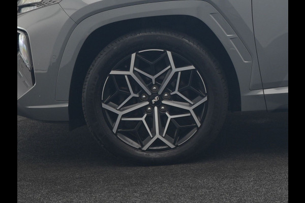 Hyundai Tucson 1.6 T-GDI PHEV N Line Sky 4WD 265pk Dealer O.H. | SOH 97,2% | Panodak | Adaptive Cruise | 360 Camera | Alcantara Sportstoelen Memory & Ventilatie | Keyless | BLIS | Stoelen & Stuur Verwarmd | Apple Carplay | Navigatie | DAB | Plug In Hybri