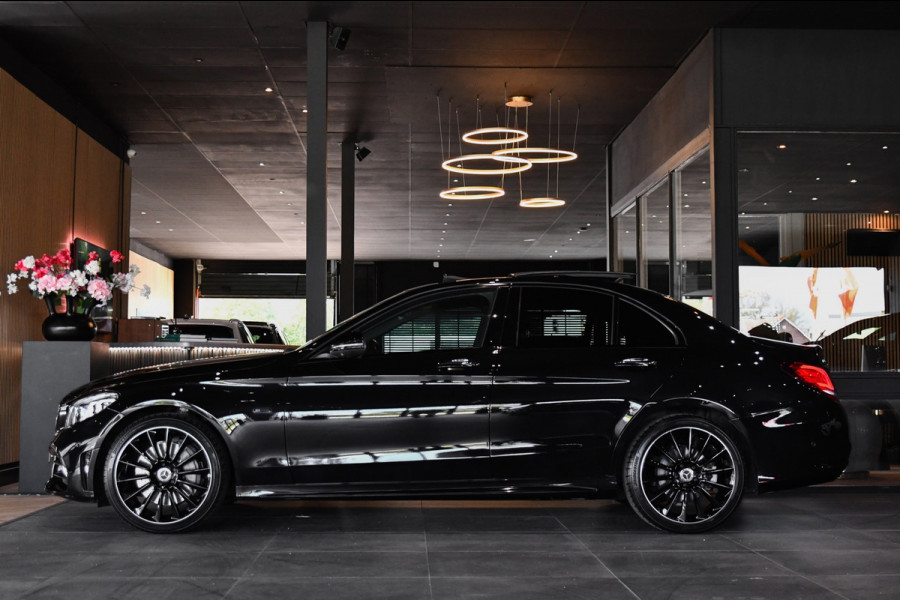 Mercedes-Benz C-Klasse 300 e AMG Night Edition, Pano, Luchtvering, Burmester, 360, Virtual, Multibeam, Keyless. CarPlay!