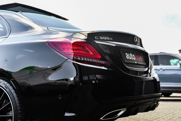 Mercedes-Benz C-Klasse 300 e AMG Night Edition, Pano, Luchtvering, Burmester, 360, Virtual, Multibeam, Keyless. CarPlay!