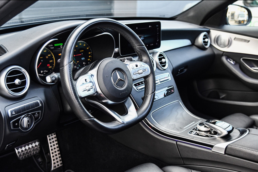Mercedes-Benz C-Klasse 300 e AMG Night Edition, Pano, Luchtvering, Burmester, 360, Virtual, Multibeam, Keyless. CarPlay!