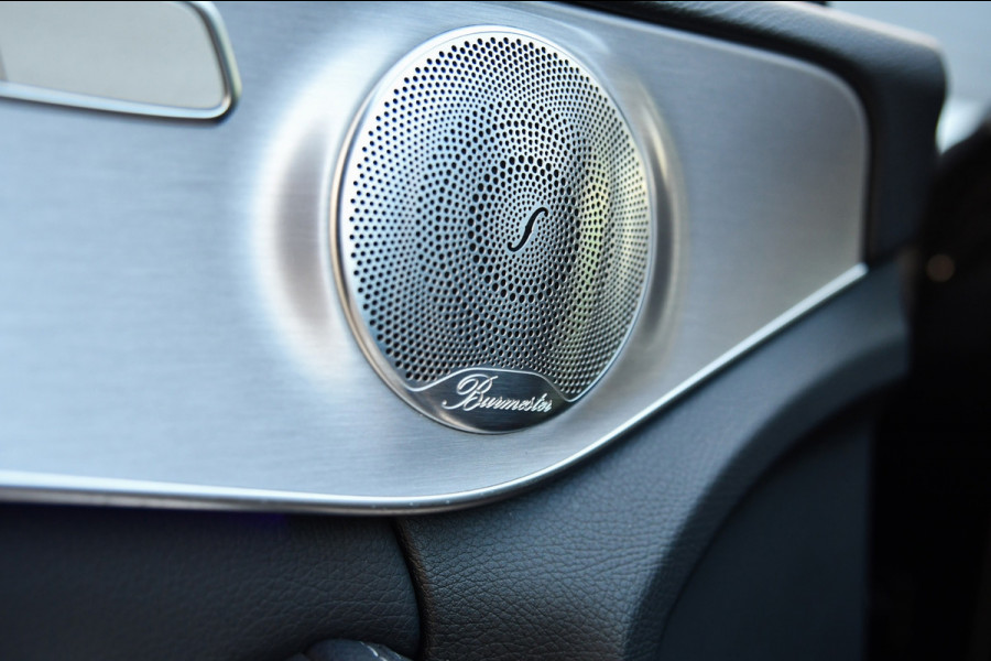 Mercedes-Benz C-Klasse 300 e AMG Night Edition, Pano, Luchtvering, Burmester, 360, Virtual, Multibeam, Keyless. CarPlay!