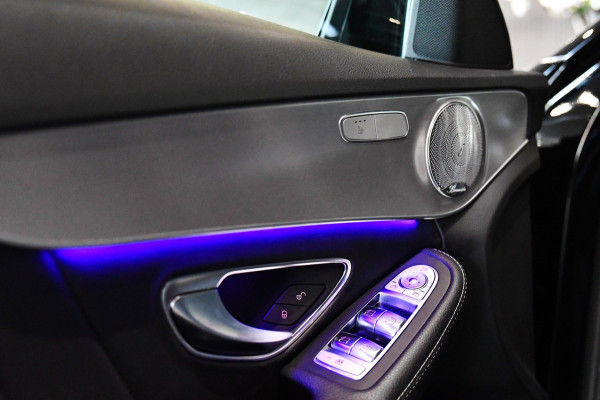 Mercedes-Benz C-Klasse 300 e AMG Night Edition, Pano, Luchtvering, Burmester, 360, Virtual, Multibeam, Keyless. CarPlay!