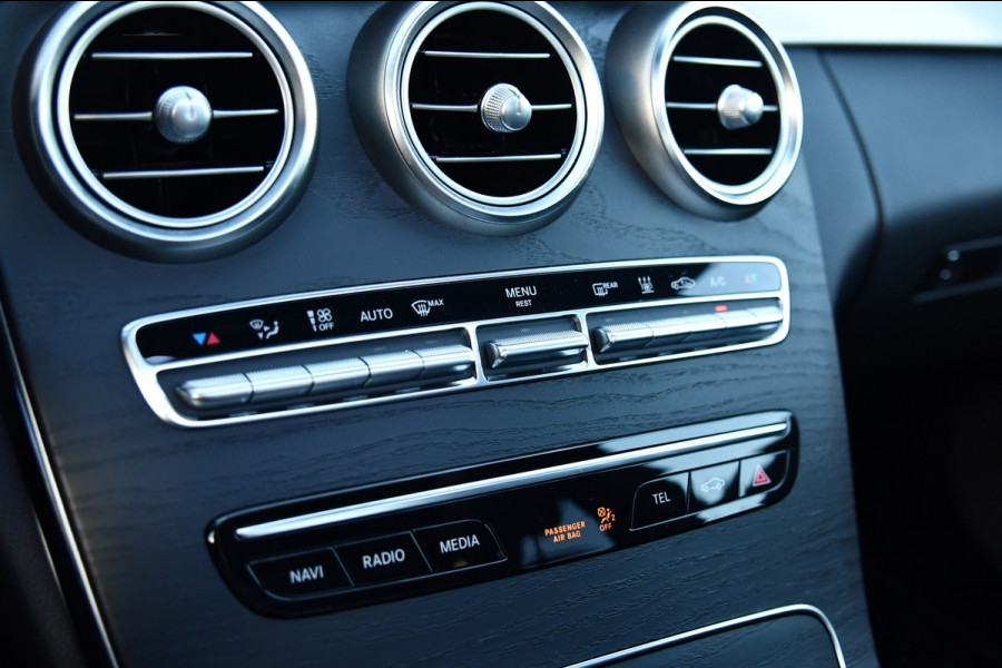 Mercedes-Benz C-Klasse 300 e AMG Night Edition, Pano, Luchtvering, Burmester, 360, Virtual, Multibeam, Keyless. CarPlay!