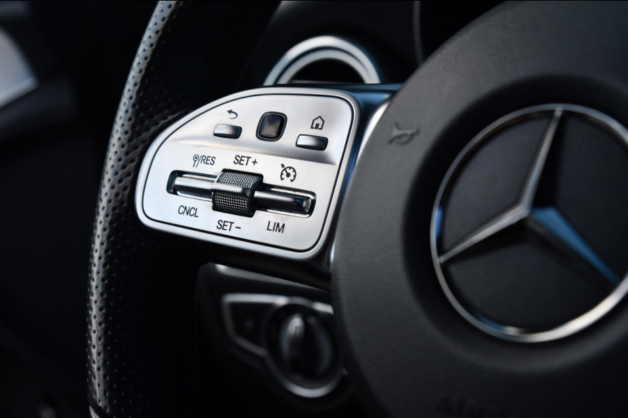 Mercedes-Benz C-Klasse 300 e AMG Night Edition, Pano, Luchtvering, Burmester, 360, Virtual, Multibeam, Keyless. CarPlay!
