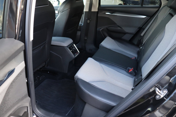 Škoda Enyaq iV 60 Org.NL el.trekhaak h.leer+stoel/stuurverw. SOH 90,43%