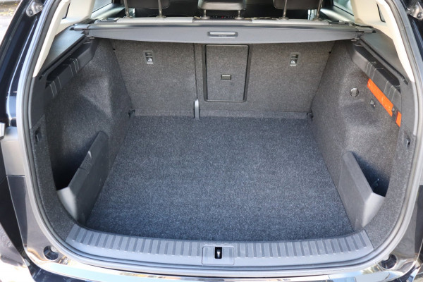 Škoda Enyaq iV 60 Org.NL el.trekhaak h.leer+stoel/stuurverw. SOH 90,43%