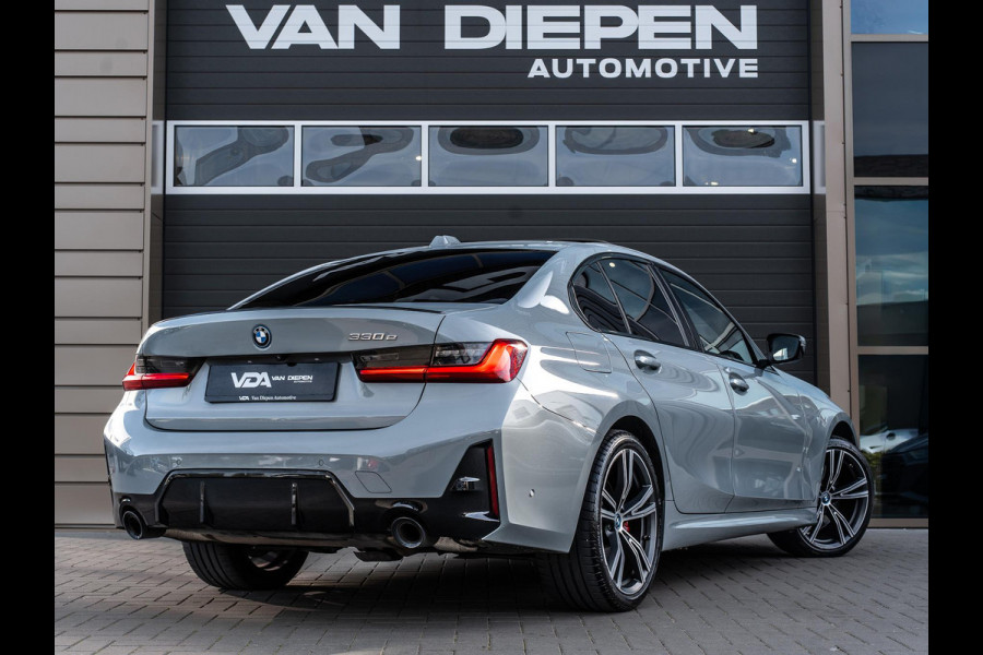 BMW 3-serie 330e xDrive - M-Sport Pro l Pano l ACC l Laser l Carbon l 19''