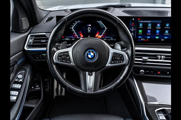 BMW 3-serie 330e xDrive - M-Sport Pro l Pano l ACC l Laser l Carbon l 19''