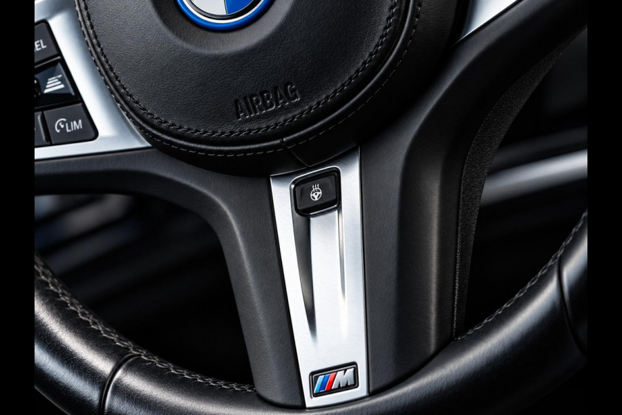 BMW 3-serie 330e xDrive - M-Sport Pro l Pano l ACC l Laser l Carbon l 19''