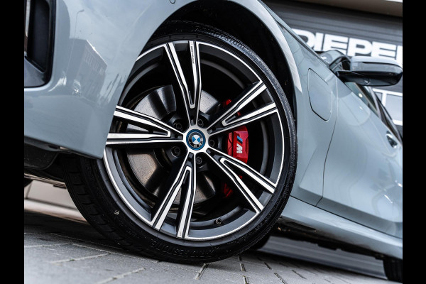 BMW 3-serie 330e xDrive - M-Sport Pro l Pano l ACC l Laser l Carbon l 19''
