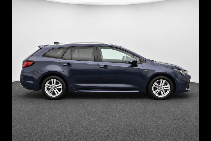 Toyota Corolla Touring Sports 1.8 Hybrid Dynamic Navigatie Apple CarPlay Android Auto Camera Parkeerhulp Adaptive Cruise Control Stuurverwarming Climate Control Lichmetalen velgen