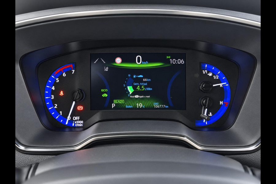 Toyota Corolla Touring Sports 1.8 Hybrid Dynamic Navigatie Apple CarPlay Android Auto Camera Parkeerhulp Adaptive Cruise Control Stuurverwarming Climate Control Lichmetalen velgen