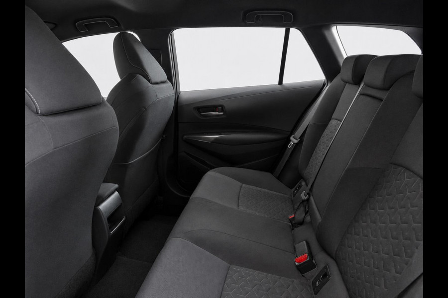 Toyota Corolla Touring Sports 1.8 Hybrid Dynamic Navigatie Apple CarPlay Android Auto Camera Parkeerhulp Adaptive Cruise Control Stuurverwarming Climate Control Lichmetalen velgen