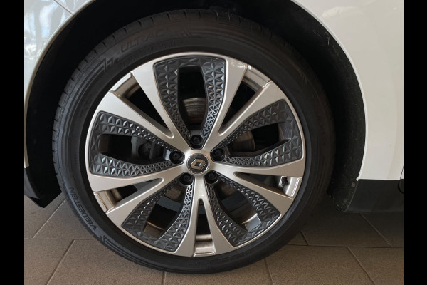 Renault Scénic 1.3 TCe Bose AUTOMAAT AIRCO NAVI VELGEN PDC ELEK RAMEN CENT VERG TREKHAAK KEURIGE AUTO