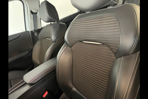 Renault Scénic 1.3 TCe Bose AUTOMAAT AIRCO NAVI VELGEN PDC ELEK RAMEN CENT VERG TREKHAAK KEURIGE AUTO