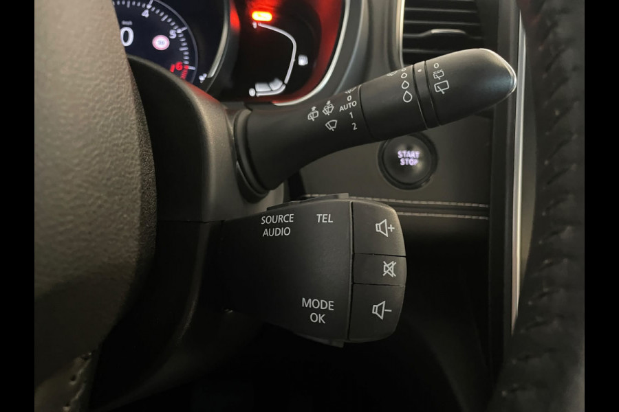 Renault Scénic 1.3 TCe Bose AUTOMAAT AIRCO NAVI VELGEN PDC ELEK RAMEN CENT VERG TREKHAAK KEURIGE AUTO