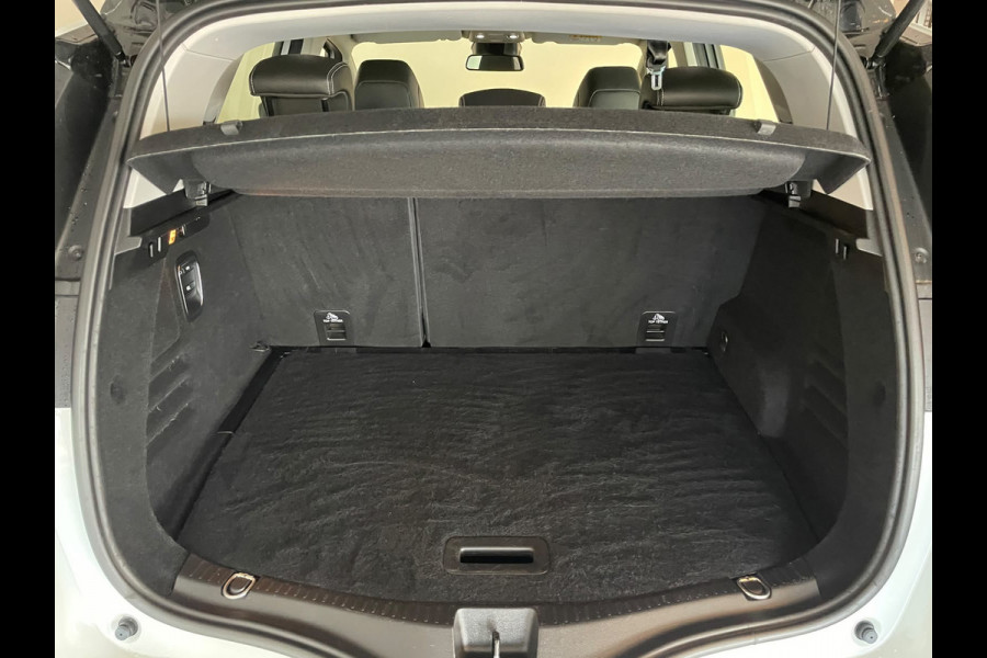 Renault Scénic 1.3 TCe Bose AUTOMAAT AIRCO NAVI VELGEN PDC ELEK RAMEN CENT VERG TREKHAAK KEURIGE AUTO